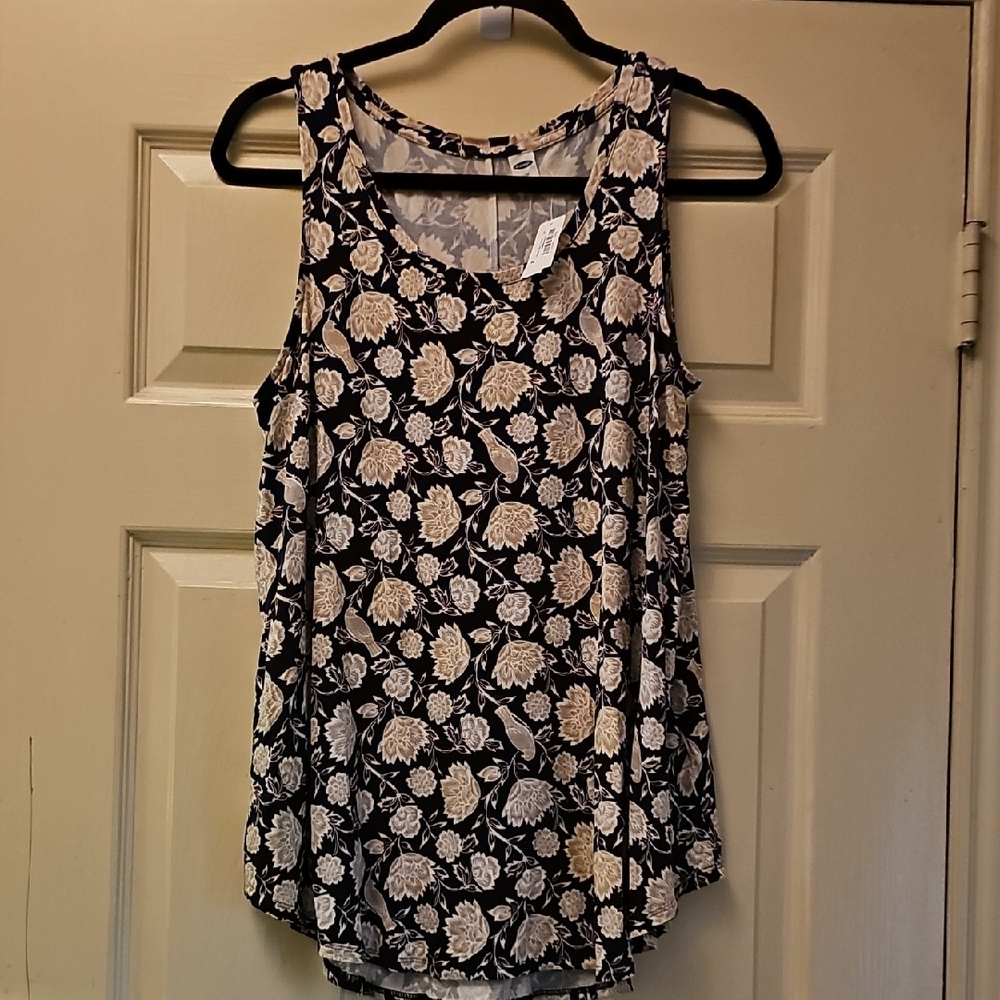 Old Navy Black and Cream Floral Tank Top